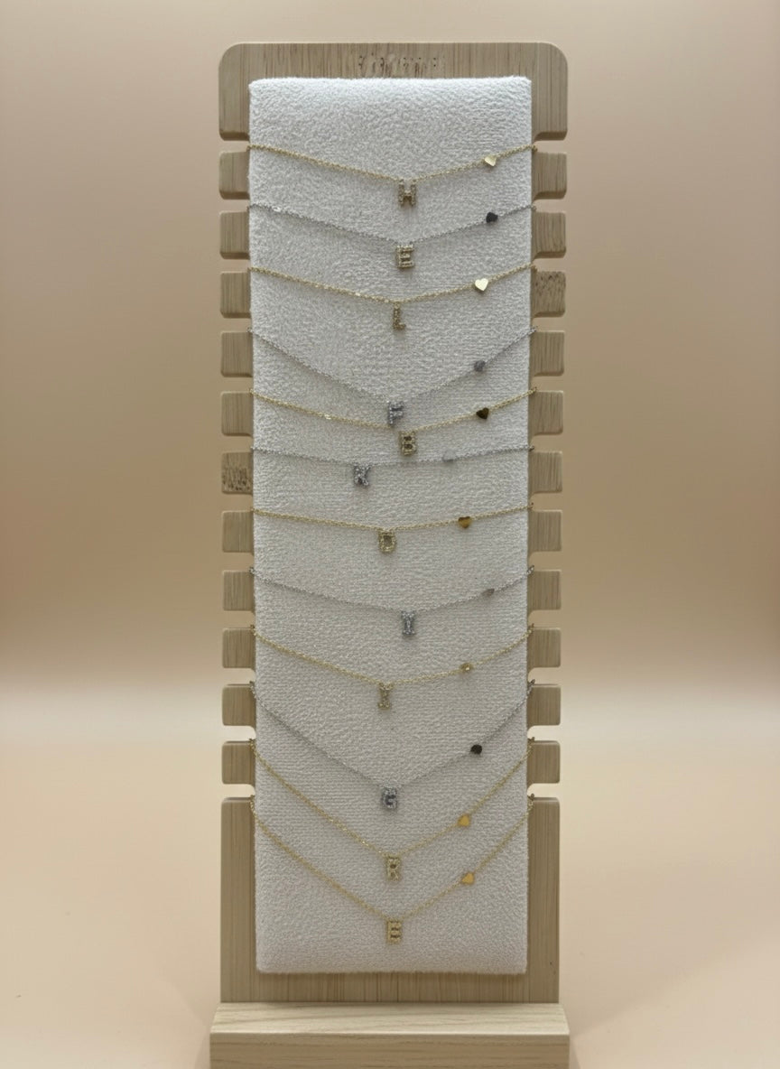 Collar fino inicial - Nuh Nuh