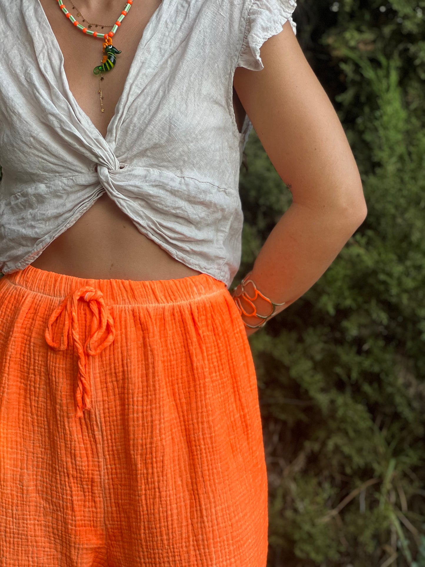 Pantalón naranja flúor