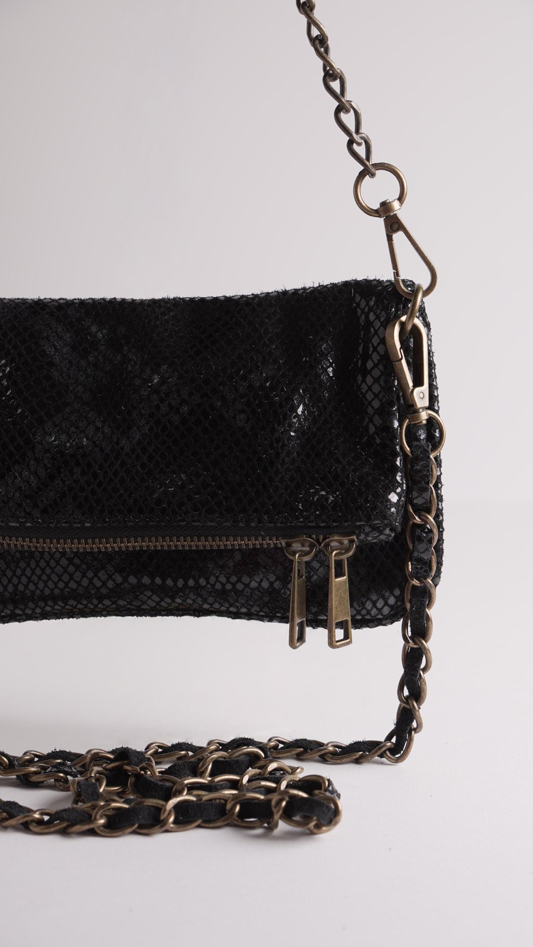 Bolso cruzado piel negro