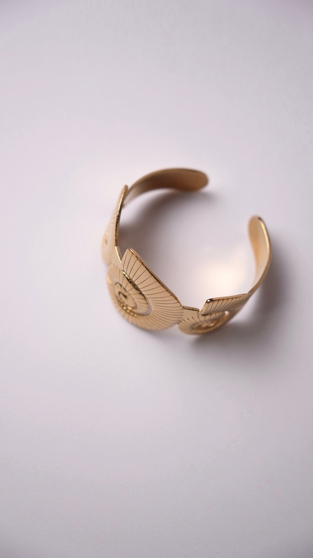 Brazalete caracolas