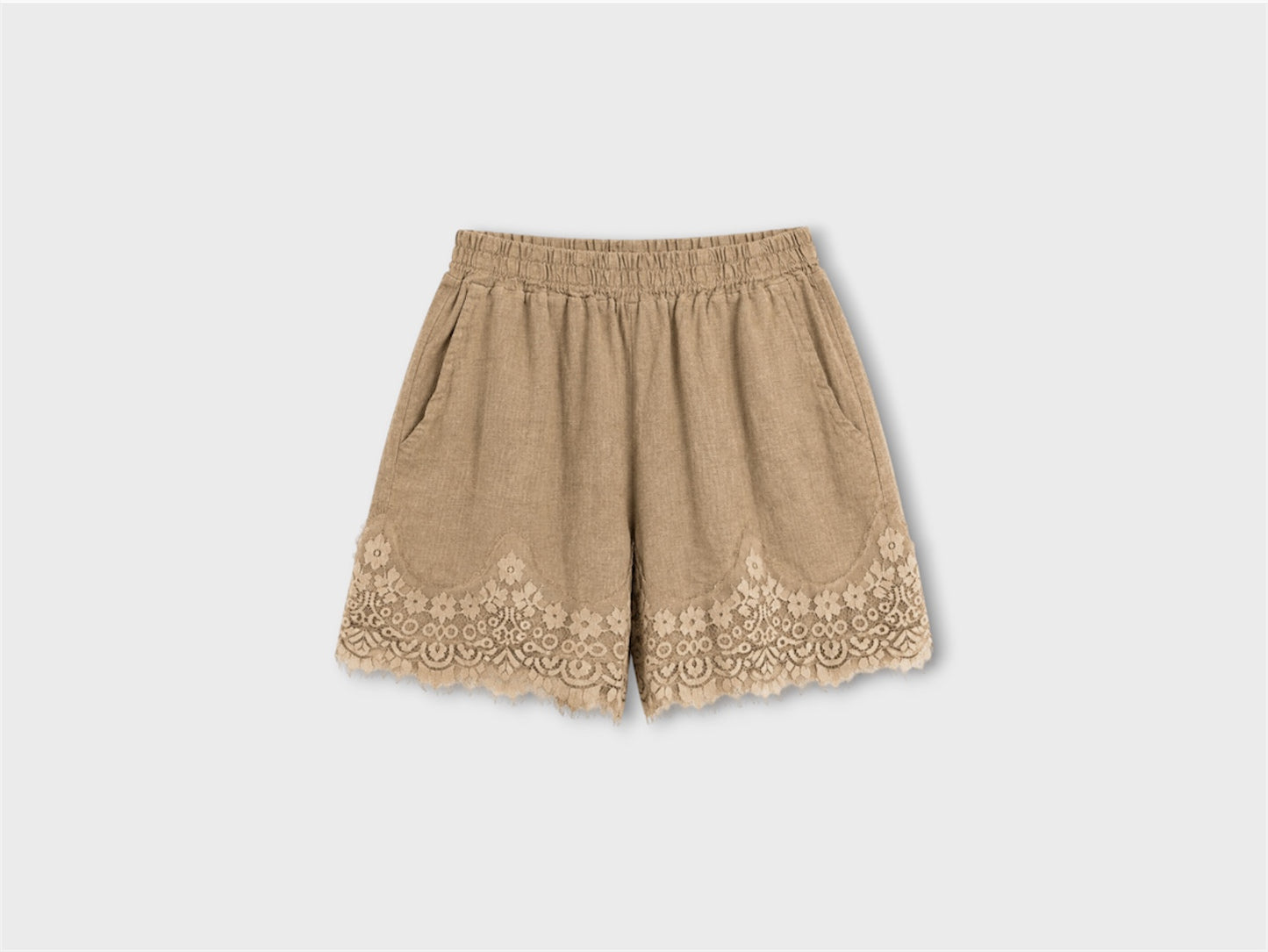 Pantalón corto encaje