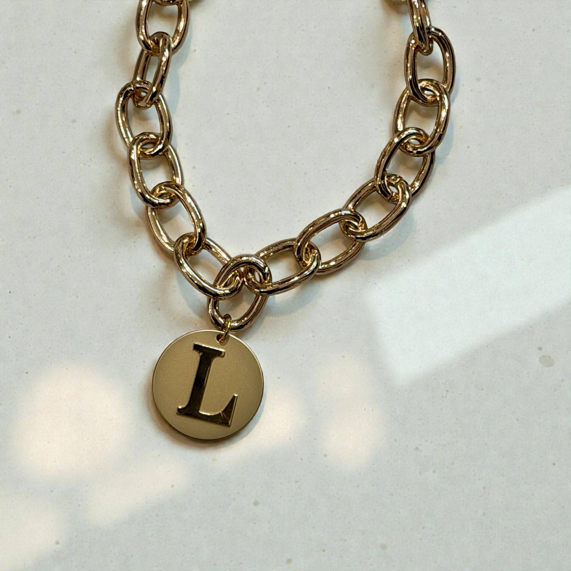 Collar inicial - Nuh Nuh