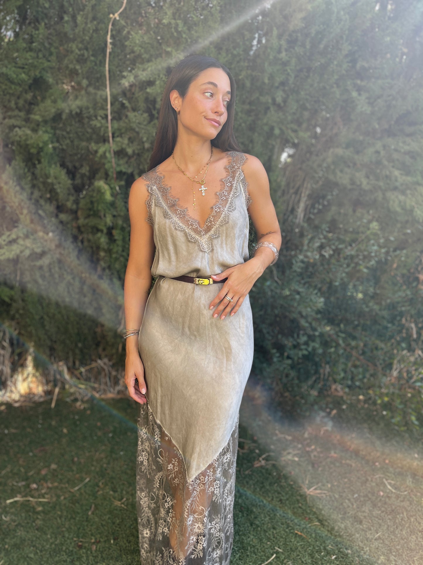 Vestido lencero encaje