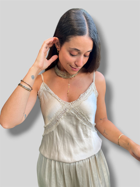 Top lencero beige 