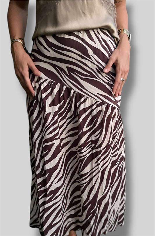 Falda midi cebra marrón chocolate