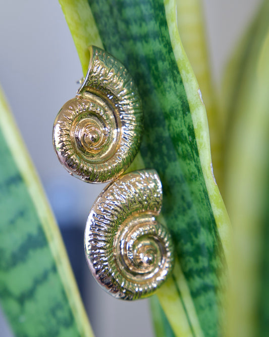 Pendientes Caracola Grande dorado - Nuh Nuh