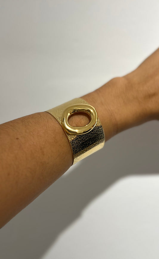 Brazalete óvalo dorado