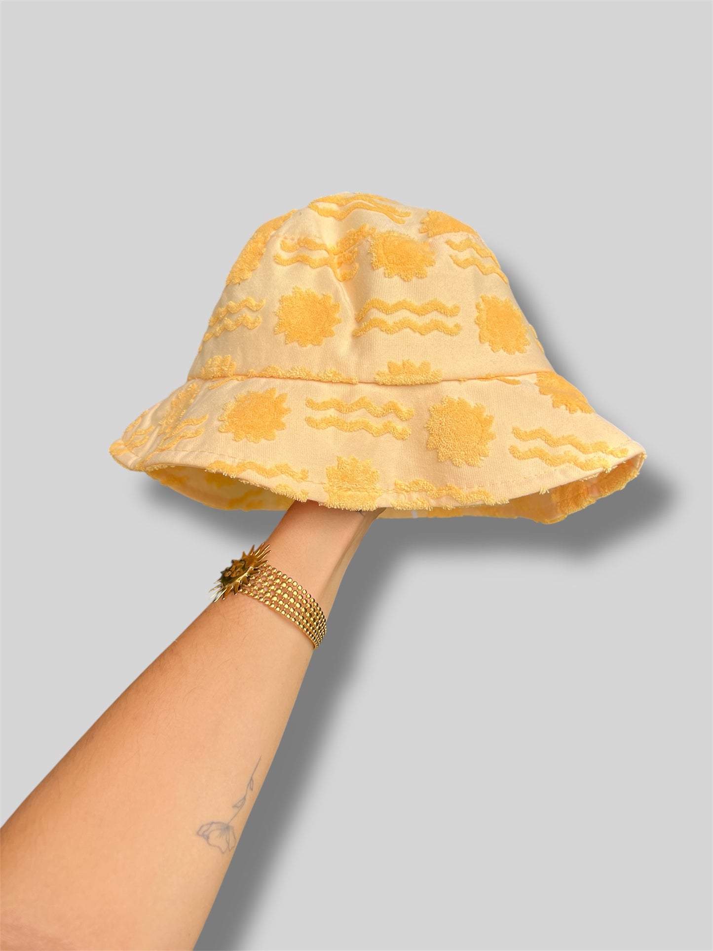 Bucket hat sol