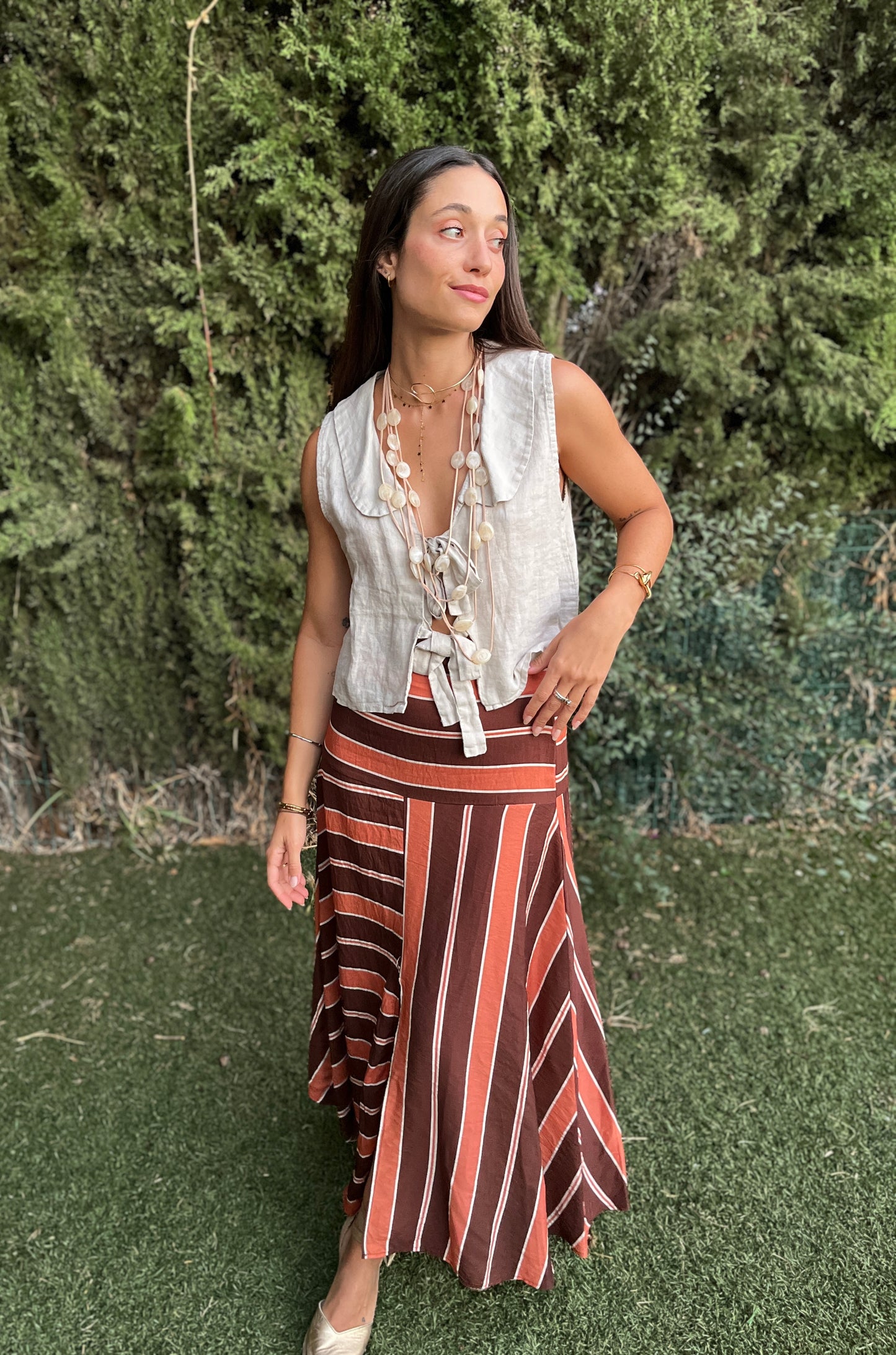 Falda midi rayas tierra