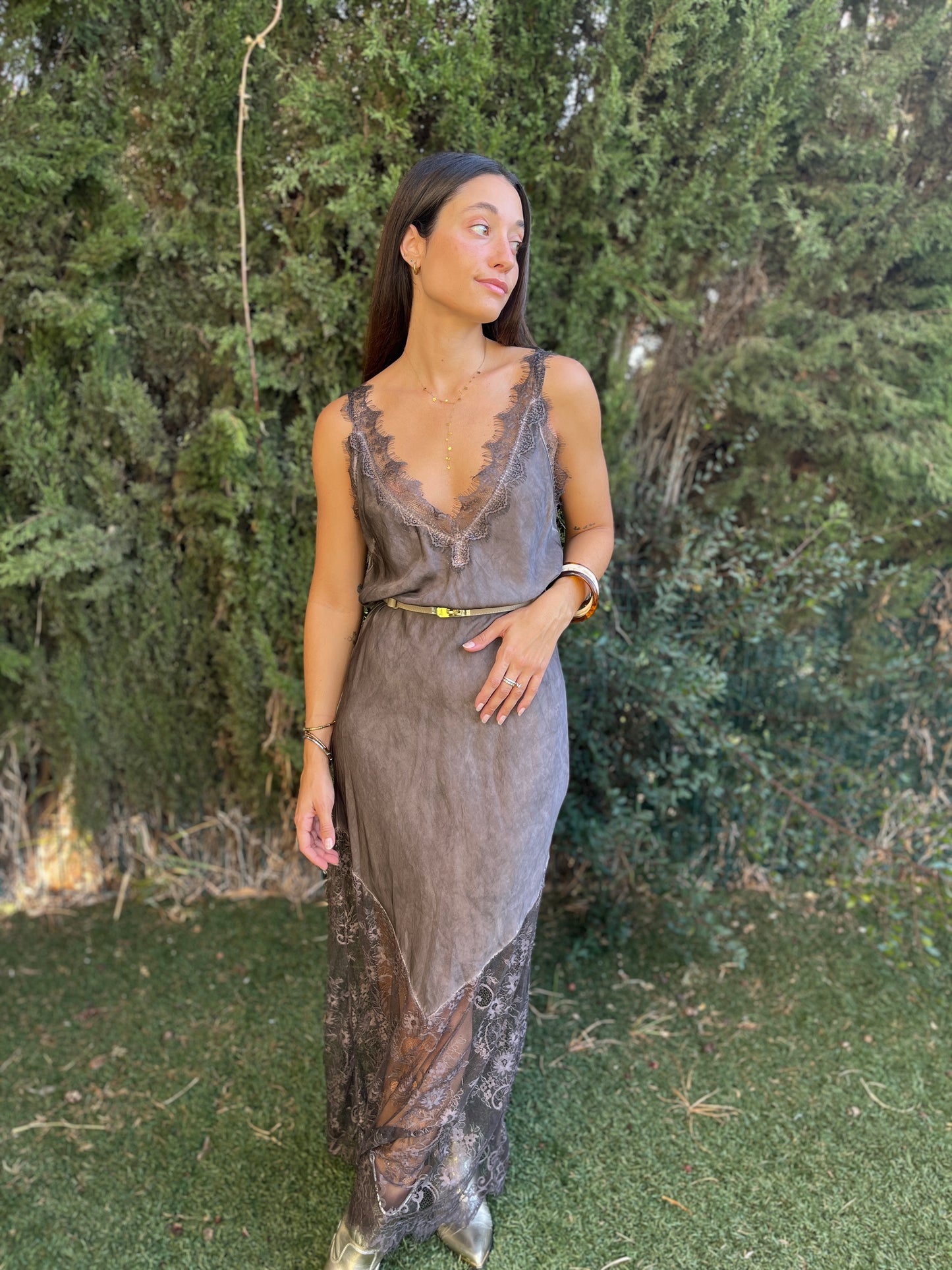 Vestido lencero encaje