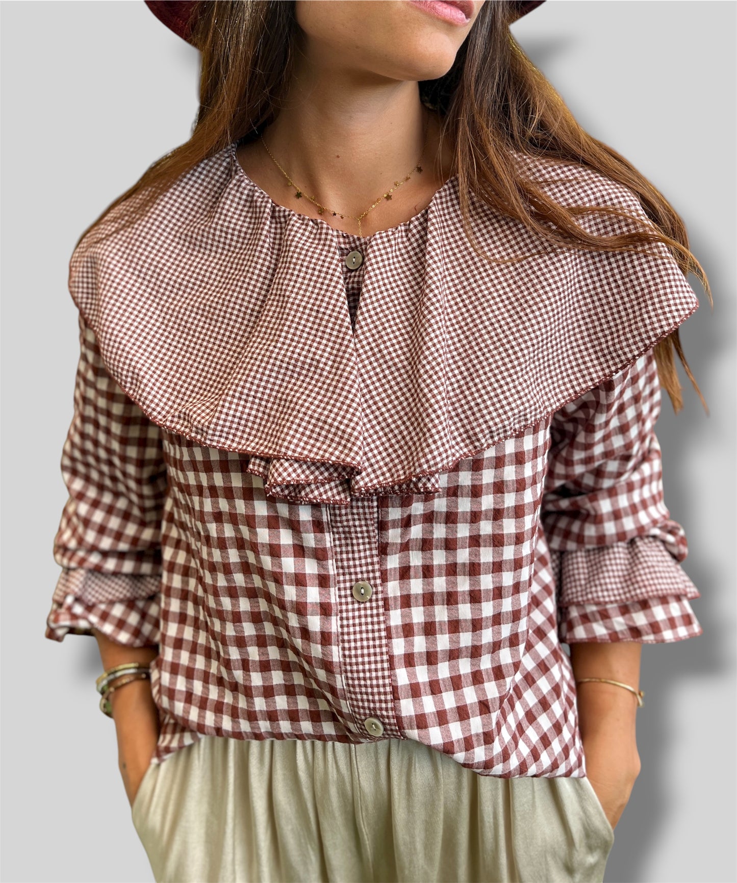 Camisa cuello babero