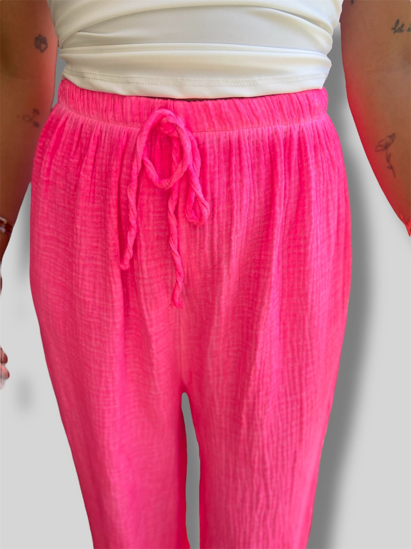 Pantalón rosa flúor