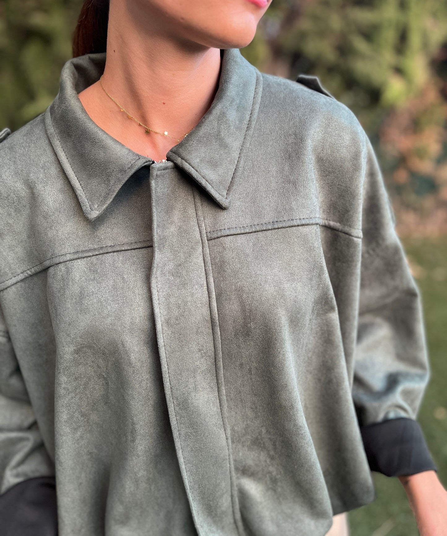 Chaqueta antelina caqui