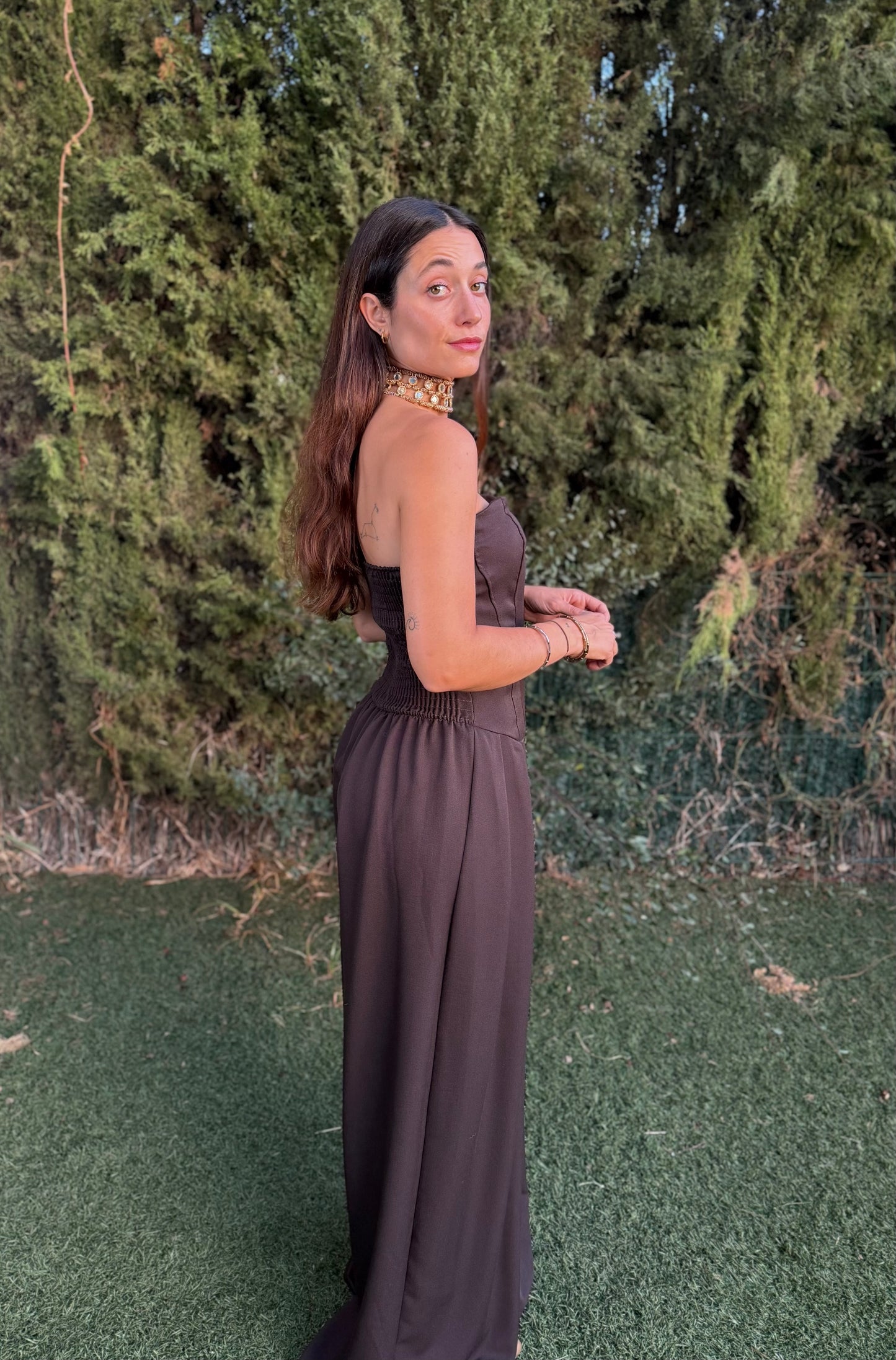 Mono palabra de honor palazo en marrón chocolate 